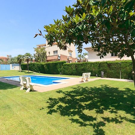 Uhc Els Pins Apartments Salou Exterior photo