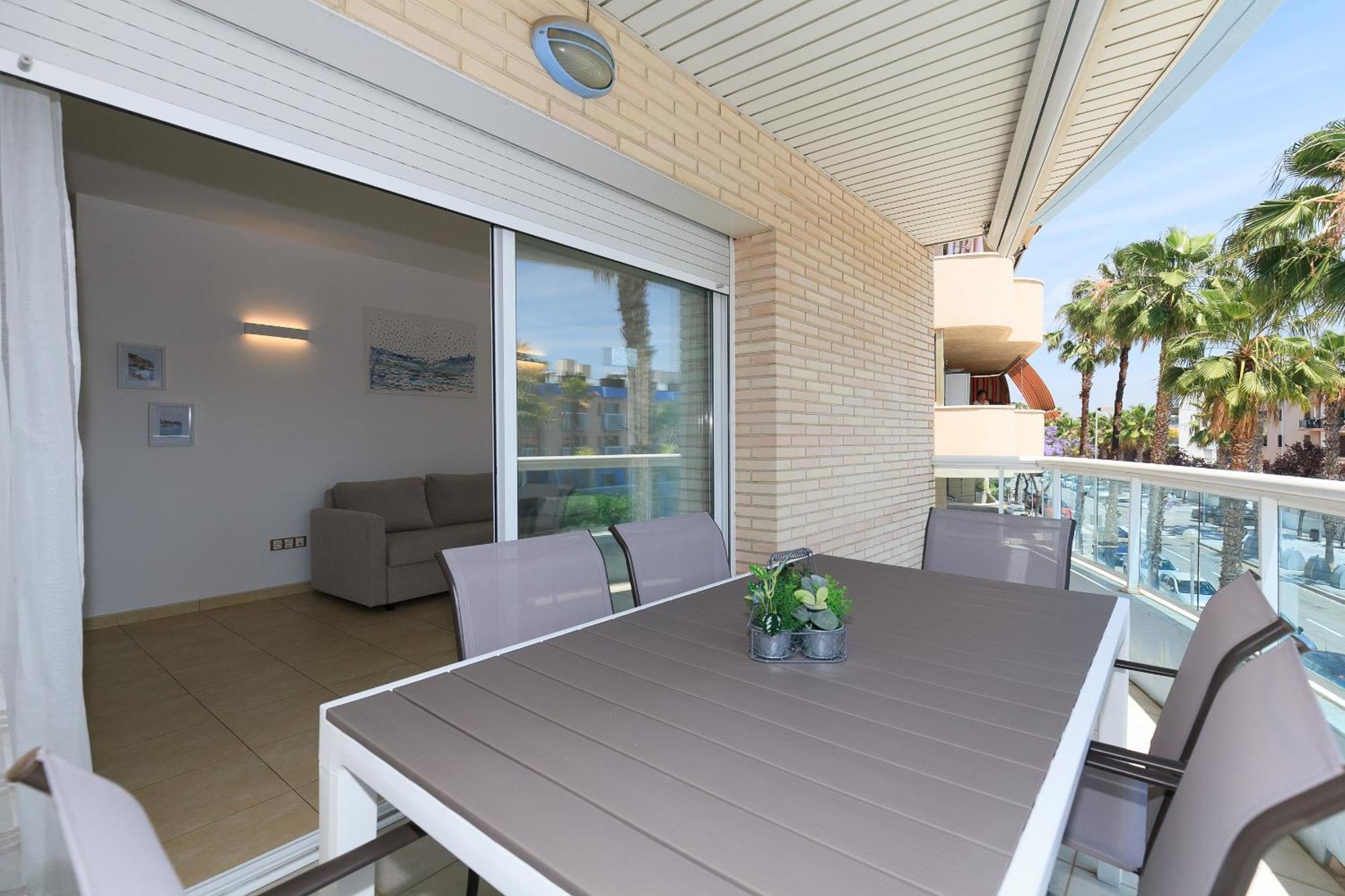 Uhc Els Pins Apartments Salou Exterior photo