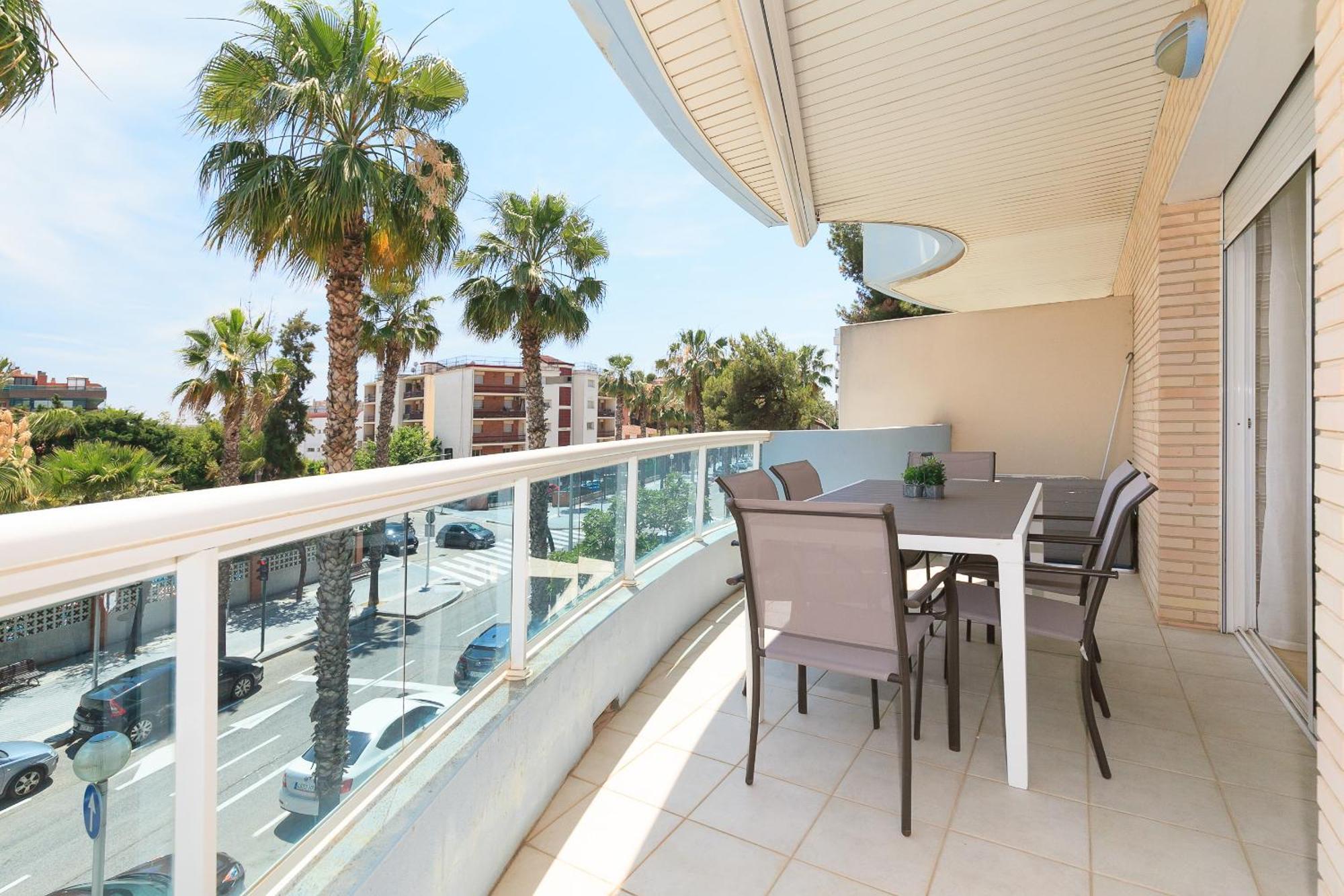 Uhc Els Pins Apartments Salou Exterior photo