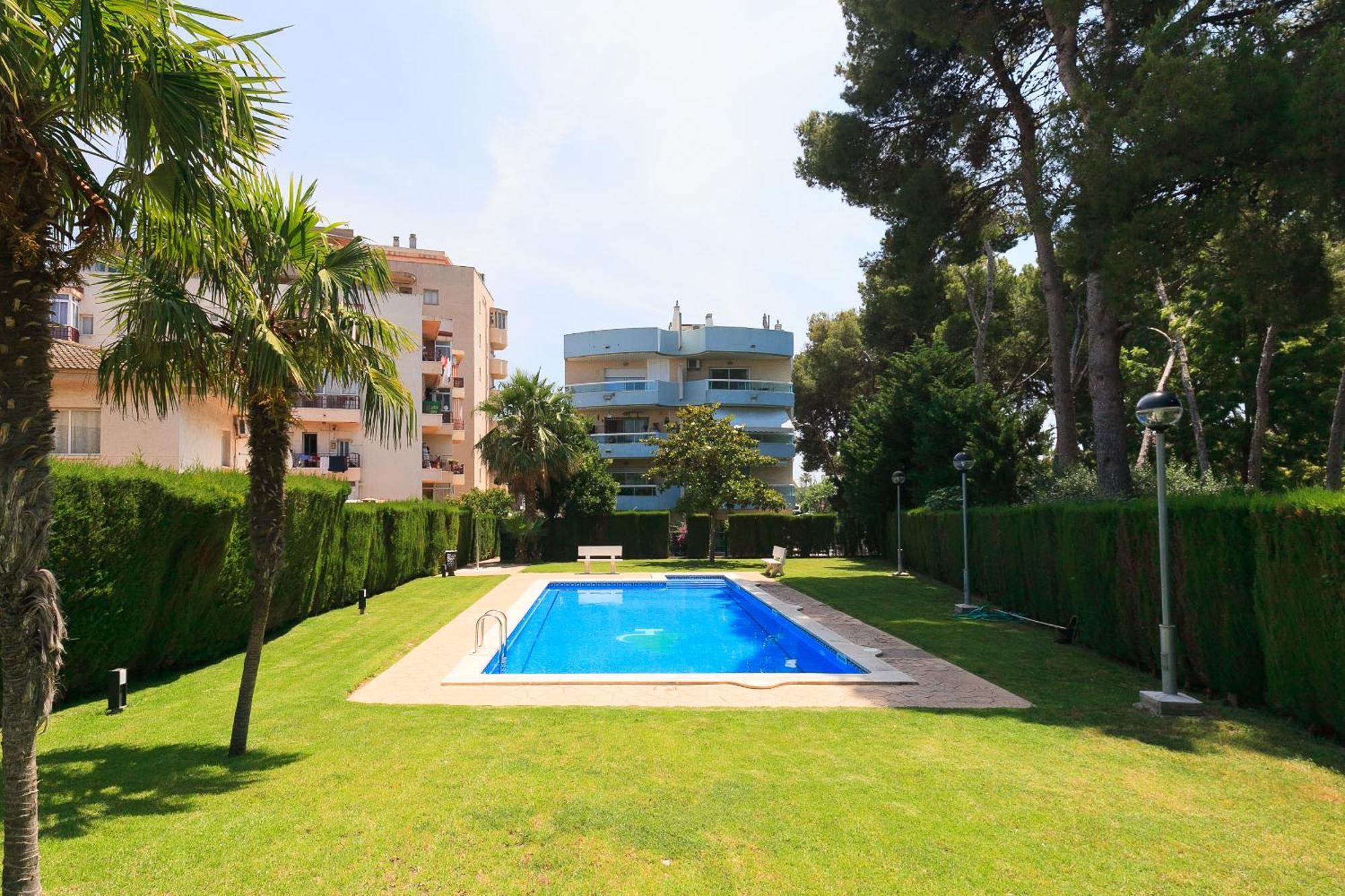 Uhc Els Pins Apartments Salou Exterior photo