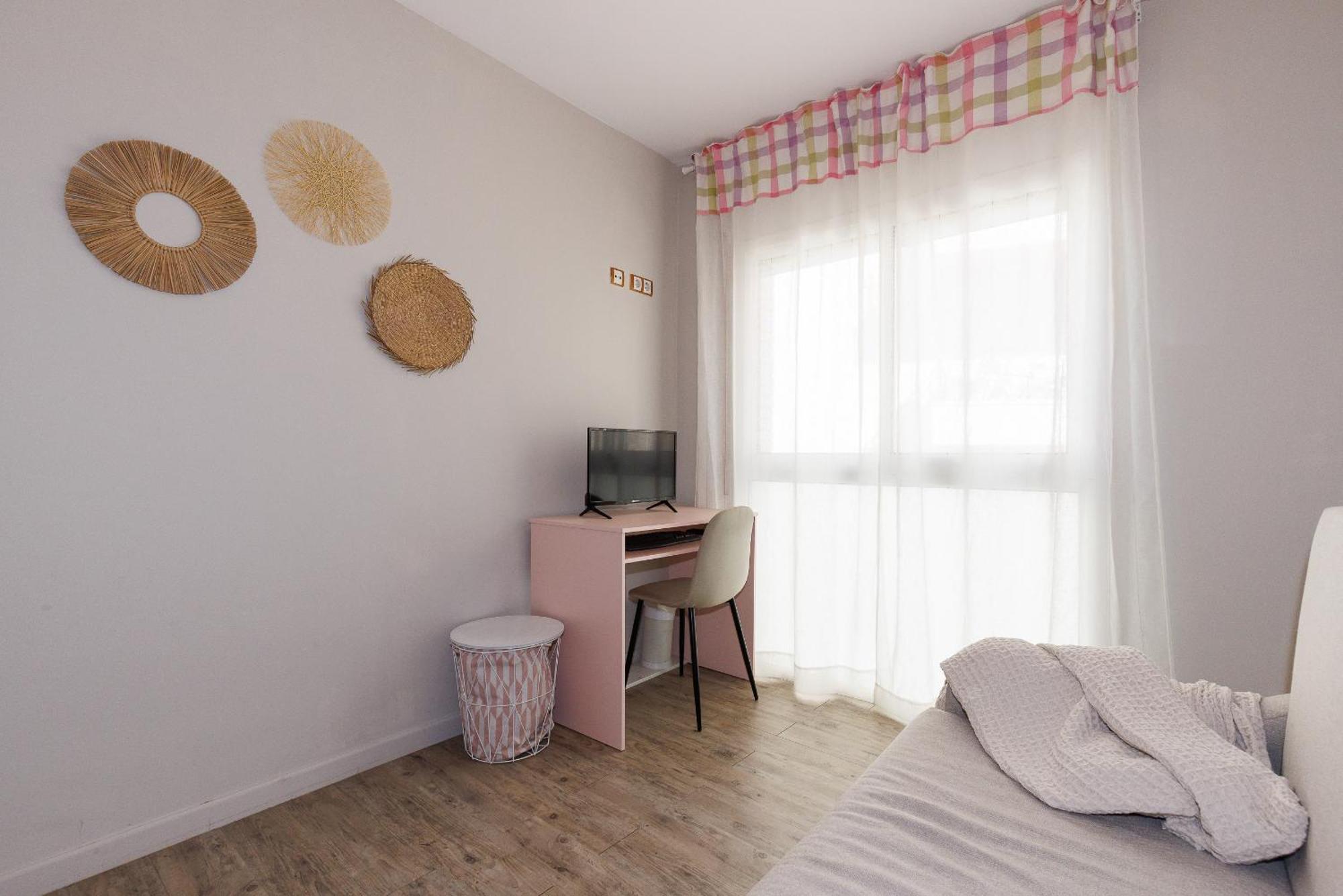 Uhc Els Pins Apartments Salou Room photo